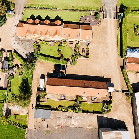 Low Moor Lodge スカーバラ エクステリア 写真