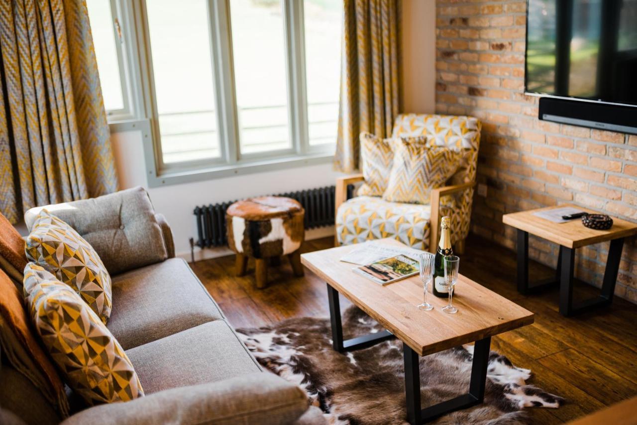 Low Moor Lodge スカーバラ エクステリア 写真